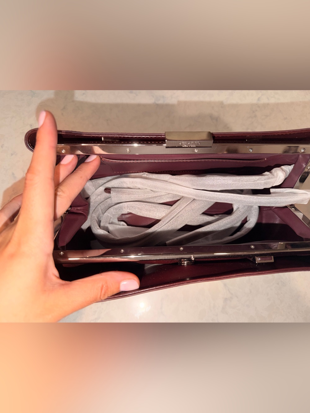 Verafied Burgundy Éclair Bag - Picture 10 of 10